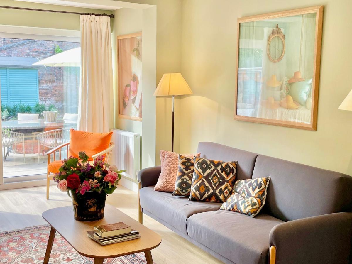 Central Townhouse With Free Off Road Parking And Garden York Exterior foto