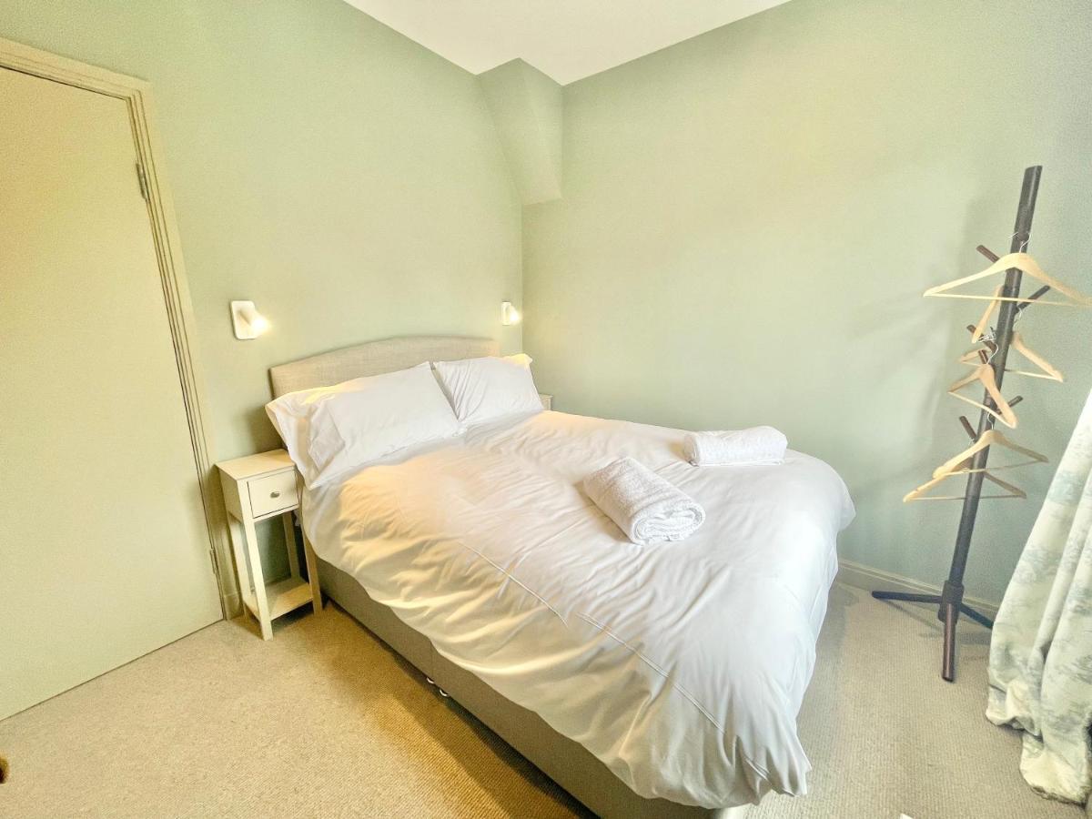 Central Townhouse With Free Off Road Parking And Garden York Exterior foto